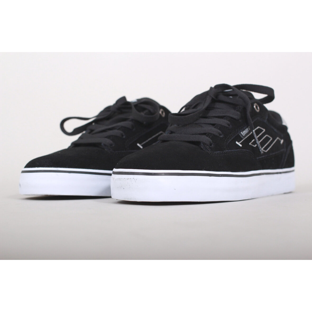 Emerica jinx 2 online